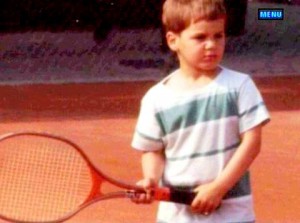 Źródło: http://federermagic.blogspot.com/2005/02/young-federer-in-pictures-oo-baby-blue.html